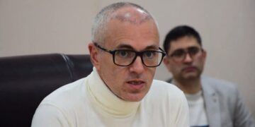CM Omar Abdullah Chairs High-Level Meeting, Directs Departments to Gear Up for Winter Adversity