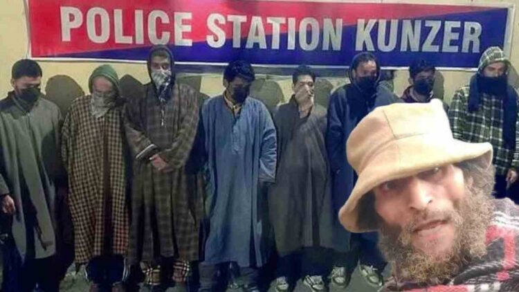 Carpenter Among Eight Arrested for Creating Fake Replica of Kaaba Carpenter Among Eight Arrested for Creating Fake Replica of Kaaba