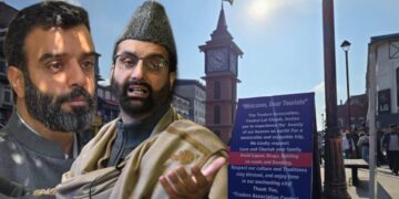 MP Ruhullah, Mirwaiz Slam Kashmir Police For Removing Anti-Alcohol Hoardings