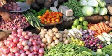 Vegetable, Fruit Prices Soar in Kashmir During Ramadan