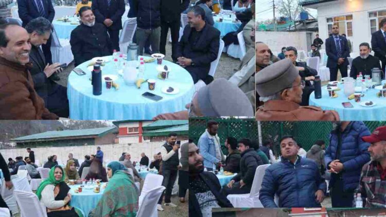 Apni Party Hosts Iftar at Party Hqrs in Srinagar Apni Party Hosts Iftar at Party Hqrs in Srinagar