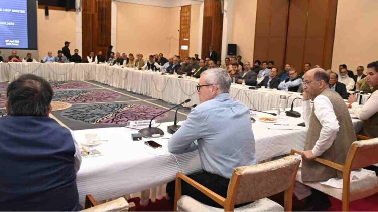 Pahalgam Aftermath: CM Omar Holds Interaction with Tourism, Business Stakeholders in Kashmir