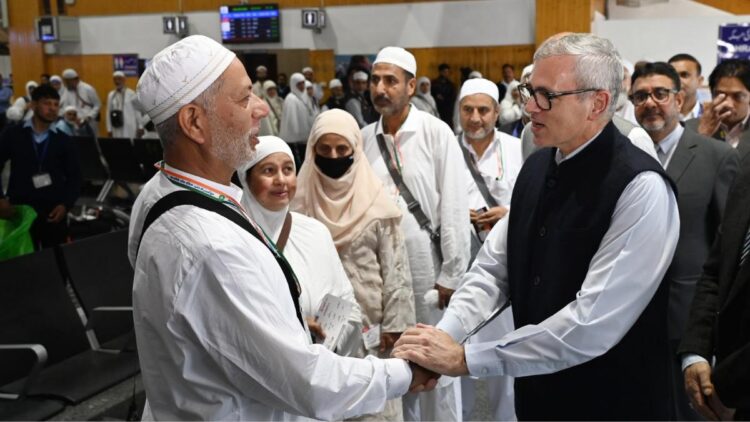 CM Omar Bids Farewell to First Batch of Hajj Pilgrims at SXR CM Omar Bids Farewell to First Batch of Hajj Pilgrims at SXR