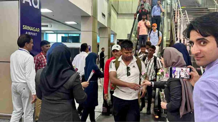 After Pahalgam Tragedy, Srinagar Airport Offers Flowers to Arriving Passengers