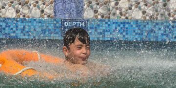 Temperature Set to Dip from Tomorrow, Light Showers Likely in Parts of J&K