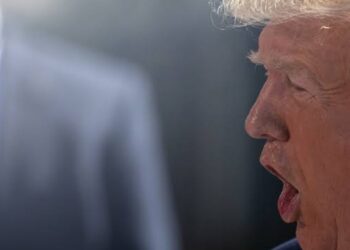 Trump Warns Iran of Escalation, Urges Immediate Deal to Avoid Further Destruction