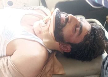 Lineman Injured After Falling From Electric Pole in Sopore