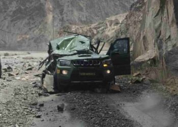 Lt Col Among Two Soldiers Dead, Three Officers Injured After Boulder Hits Army Vehicle in Leh