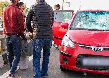 Pedestrian Killed After Being Hit by Car in Awantipora