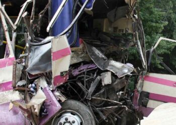 11 persons killed in Tamil Nadu as two govt buses collide head-on