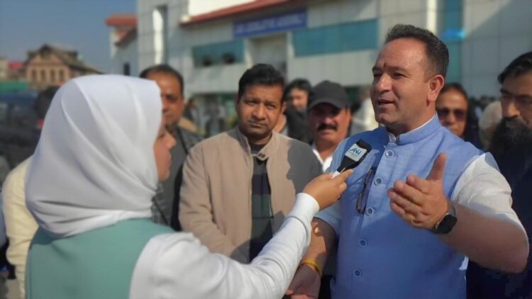 CM Omar Was Elected for Good Governance, Not for Restoration of Statehood: LoP Sharma