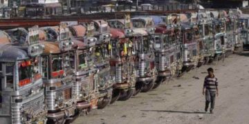 Transporters call for strike on Dec 15 over ‘neglect’ by J-K Govt